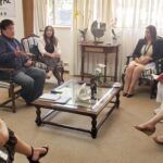 Alcalde se reúne con Seremi de la Mujer para evaluar alternativas de repetición de ecografías mamarias