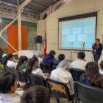 Equipos de salud mental del CESFAM San Pedro realizan taller de prevención del suicidio a comunidad educativa